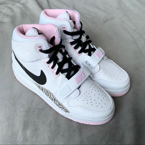 Nike Air Jordan Women’s NWT NIB Nike Air Jordan Women’s NWT NIB